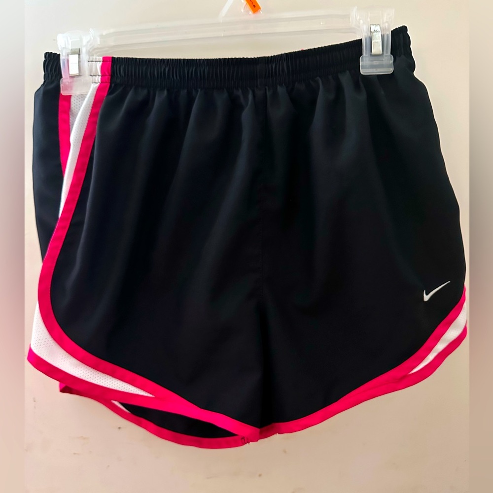 Nike women’s medium shorts